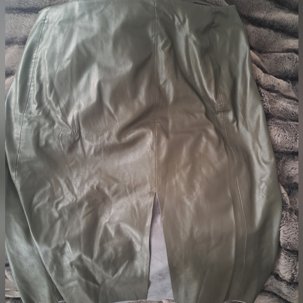 Tahari Olive Leather Skirt